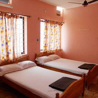 Hotel Lakeview, Yelagiri 3